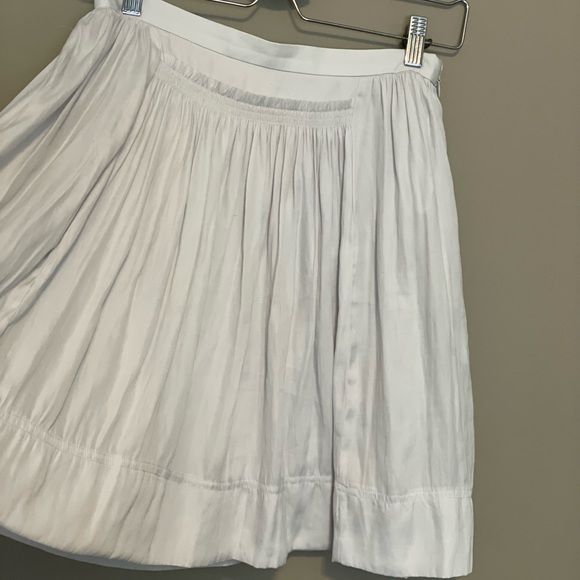 Silvery Gray Banana Republic above knee skirt - Picture 2 of 5